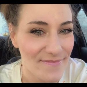 Meet your Posher, Dyana